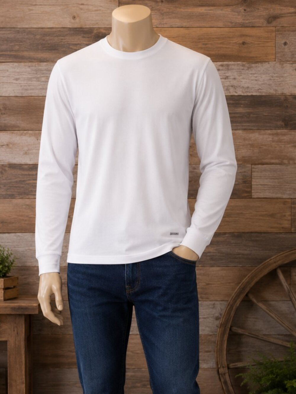 Dri-Star White Athletic Long-Sleeve Shirt – Men’s Size Large